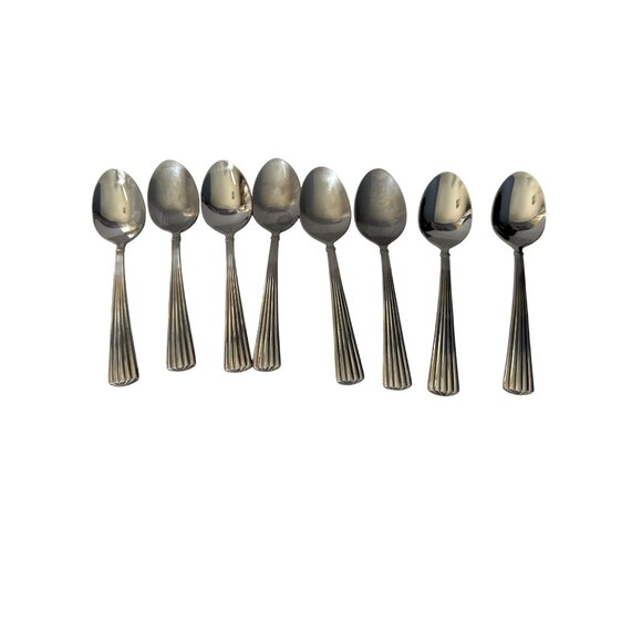 Reed & Barton Trinity Hall Teaspoons 6.5” 18/10 Stainless Steel Set Of 8 - Picture 1 of 5